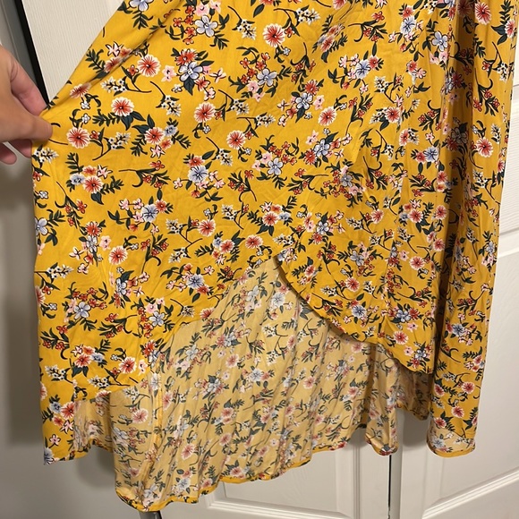 Zaberry floral and yellow maxi/midi wrap dress-medium - Picture 6 of 6